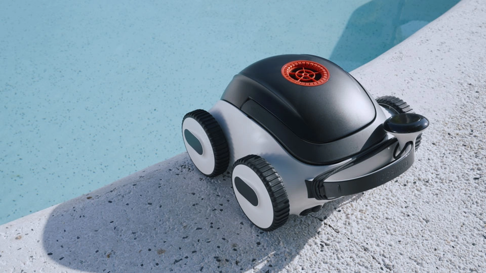 Underwater Cleaning Robot ezSpirit 01